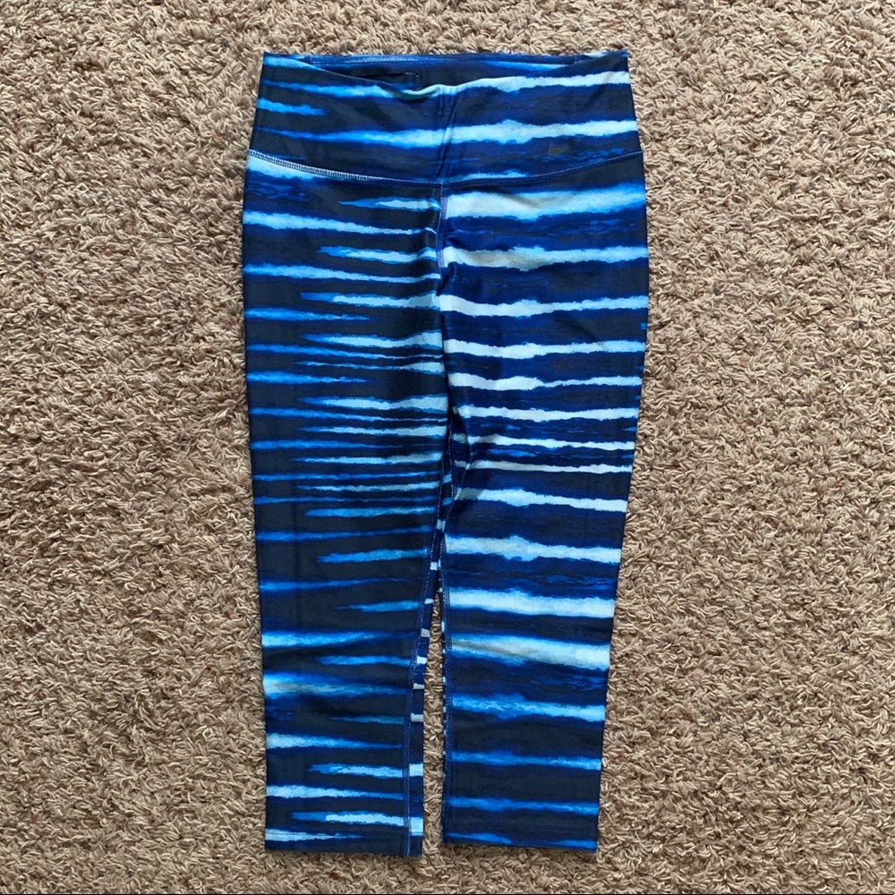 Nike Legend 2.0 Tiger Tight Training Capris